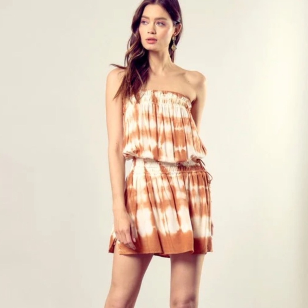 MUSTARD SEED Krista Tube Romper Strapless Tie Dye Short Skort Side Tie Mustard M